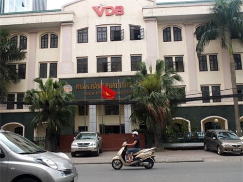 Cơ chế tiền lương của Ngân hàng Phát triển Việt Nam