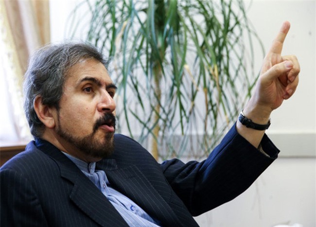 Mỹ gia hạn trừng phạt thêm 10 năm, Iran "nổi đóa"