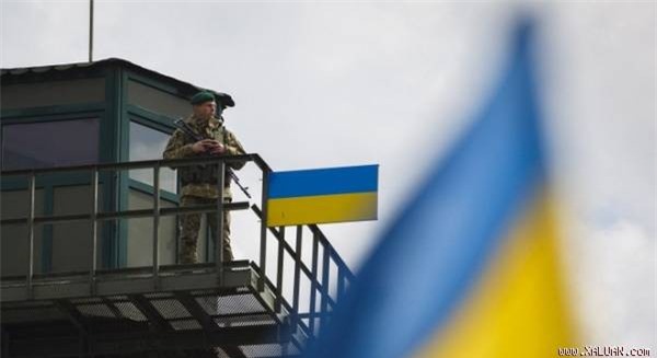 Ngoài bắn tên lửa, Ukraine còn thử máy bay gần Crimea