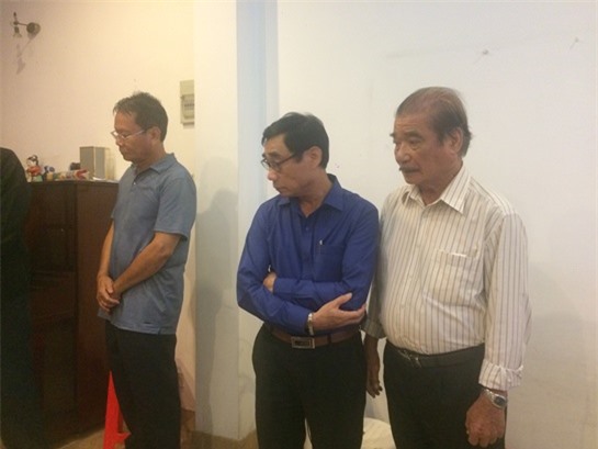 NSƯT Quang Lý qua đời: NSND Trần Hiếu đến nhà chia buồn