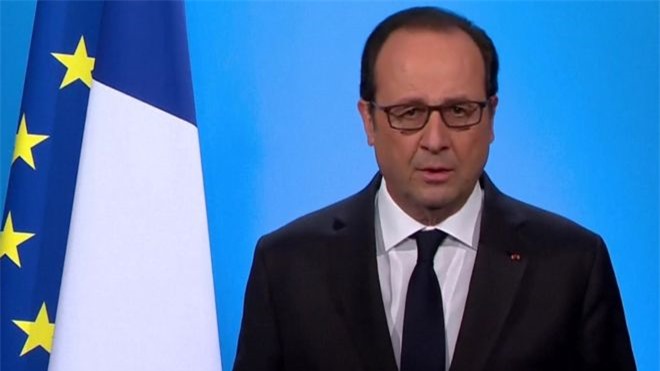 Tổng thống Pháp Hollande ra quyết định bất ngờ và can đảm