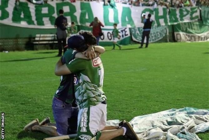 Máy bay rơi ở Colombia: Hãng hàng không LaMia bị đình chỉ 