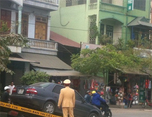 Người đàn ông tử vong bất thường trong xế hộp ở Hà Nội