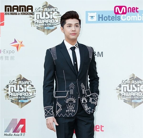 Noo Phước Thịnh nói gì khi giành giải tại AMMA 2016?