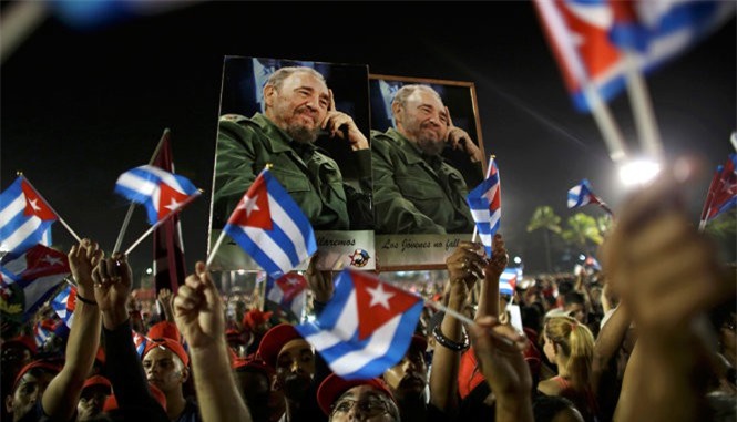 Cuba không đặt tên đường, xây tượng đài Fidel Castro