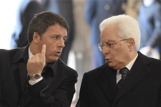 Kế hoạch từ chức của Thủ tướng Italia Matteo Renzi bị "đóng băng"