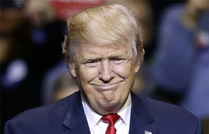 Được chọn là Nhân vật của năm, Donald Trump hào hứng chia sẻ