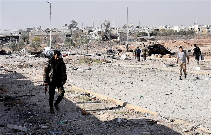 Syria: 3.000 tay súng phiến quân hạ vũ khí đầu hàng