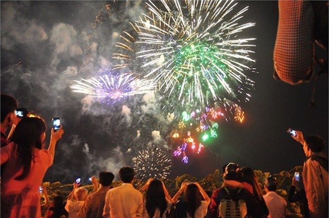TP. HCM dự kiến bắn pháo hoa tại 2 điểm dịp Tết Dương lịch 2017