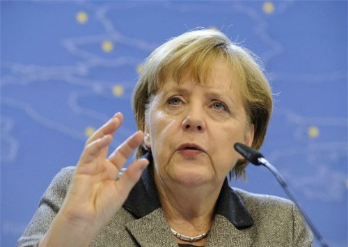 Merkel bất ngờ xem xét lại quan hệ với Nga và NATO