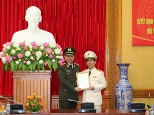 Thăng hàm Trung tướng cho Thứ trưởng Công an Nguyễn Văn Sơn