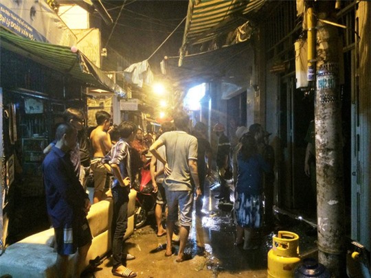 TP.HCM: Cháy lớn khiến bé trai 10 tuổi tử vong