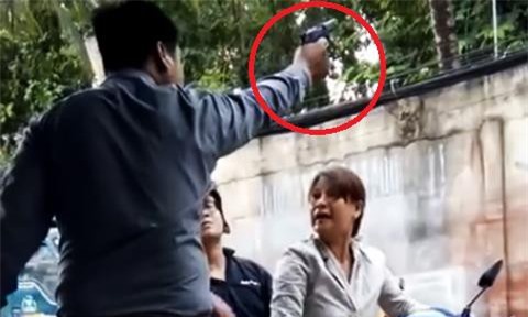 Giám đốc nổ súng dọa phụ nữ ở Sài Gòn có thẻ công an giả