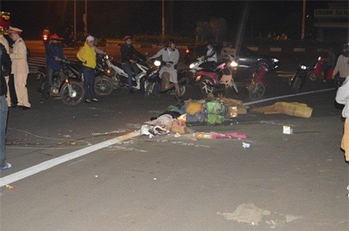 Đâm chết người rồi bỏ trốn, lái xe bị người dân truy đuổi