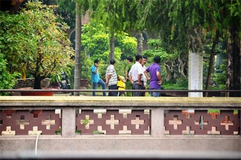 Công an truy bắt đối tượng đục tượng phật, trộm vàng