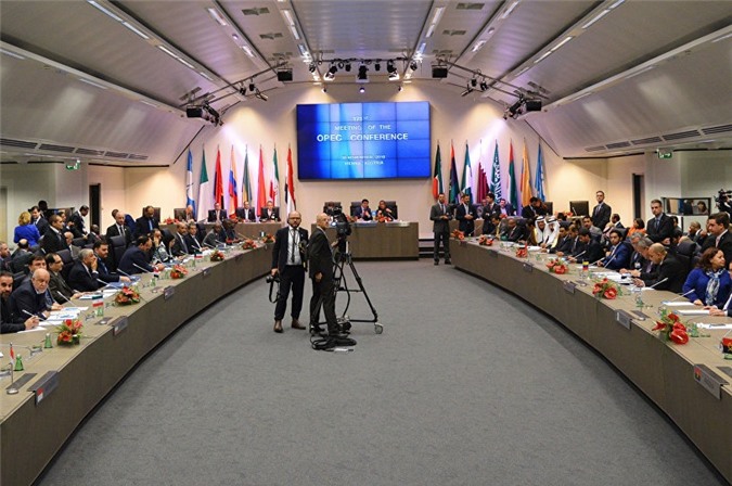 Các nước OPEC cắt giảm sản lượng khai thác dầu mỏ