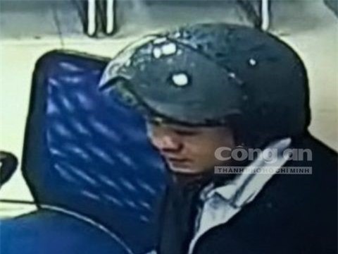 Công bố hình ảnh rõ mặt kẻ cướp ngân hàng BIDV ở Huế