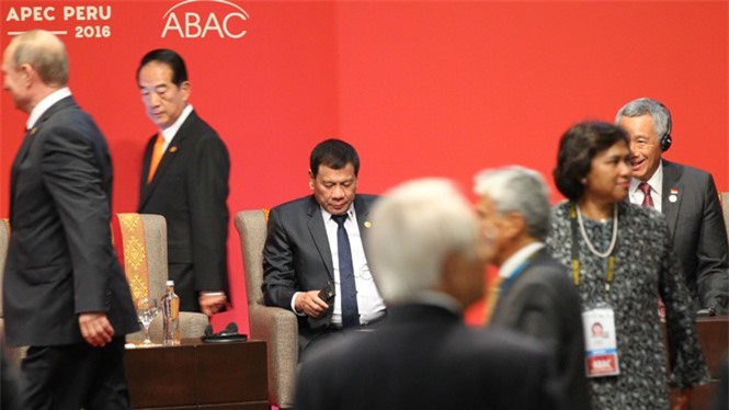 Ông Duterte thừa nhận giả ốm để tránh "chạm trán" Tổng thống Obama