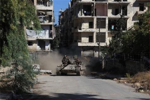 Quân đội Syria lại bắn pháo dồn dập vào phiến quân ở Aleppo