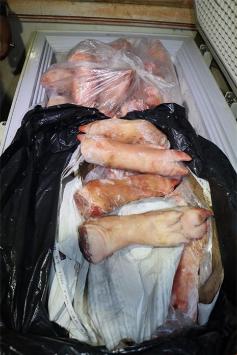 Thực phẩm bẩn đang "rình rập" mâm cơm gia đình