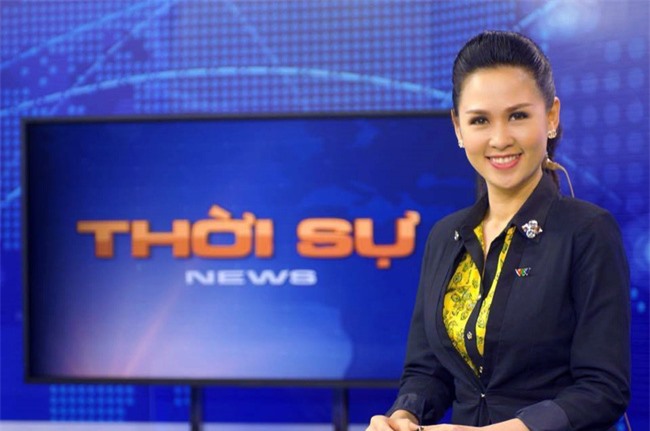 BTV Thúy Hằng lên tiếng việc rời Bản tin Thời sự 19h VTV