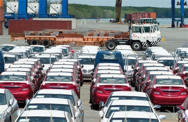 Mỗi ngày Việt Nam chi 6,3 triệu USD nhập khẩu xe ôtô