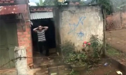 "Nghẹt thở" phút vây bắt kẻ trốn truy nã, bắn công an 