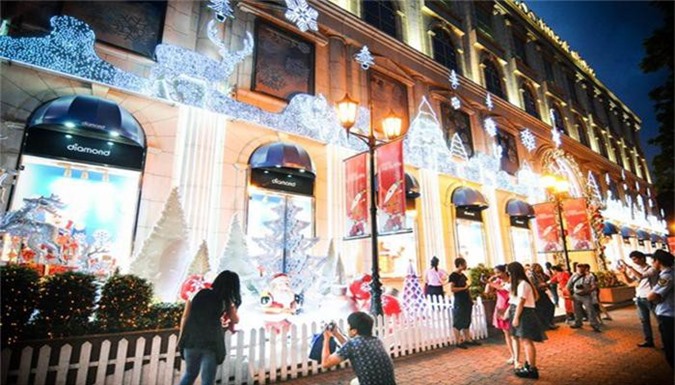 Top địa điểm đi chơi Noel ở Sài Gòn không thể bỏ qua