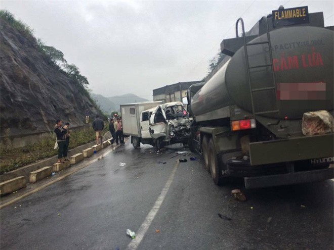 Vụ tai nạn ở Hòa Bình: 6 người thương vong