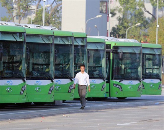 Băn khoăn xe buýt nhanh BRT 