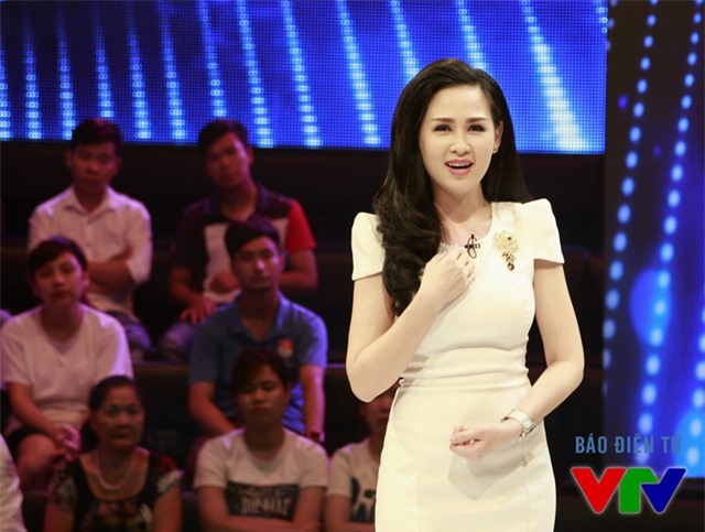 Đồng nghiệp nói về việc BTV Thúy Hằng rời Bản tin thời sự 19h VTV