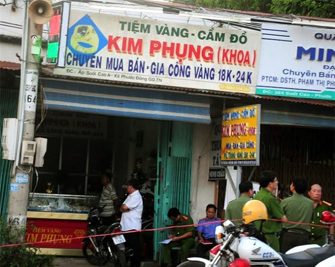 Táo tợn nổ súng, cướp tiệm vàng chấn động Tây Ninh