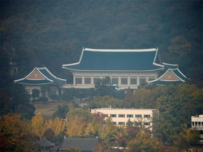 Nhà Xanh "cấm cửa" điều tra viên vụ bê bối Tổng thống Park Geun-hye