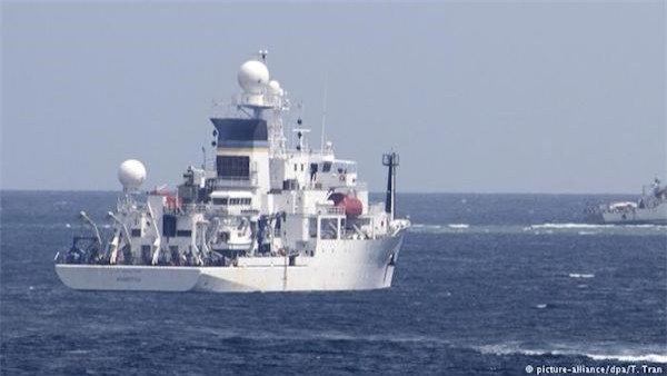 Trung Quốc biện minh thế nào khi thu giữ UUV của Mỹ?