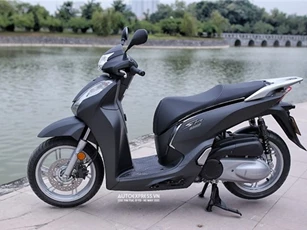 Ảnh thực tế Honda SH300i 2016 màu đẹp nhất giá 248 triệu tại Hà Nội