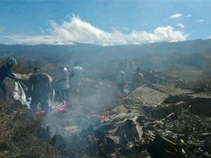 Rơi máy bay quân sự ở Indonesia, 13 người thiệt mạng