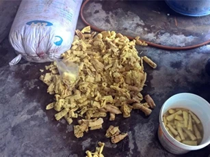 Đà Nẵng: Bắt giữ gần 80 bao tải măng bốc mùi hôi thối