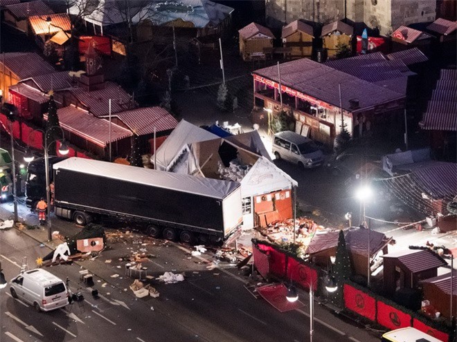 Đâm xe tải ở Đức: Hãng tin Amaq thừa nhận IS đứng sau vụ tấn công