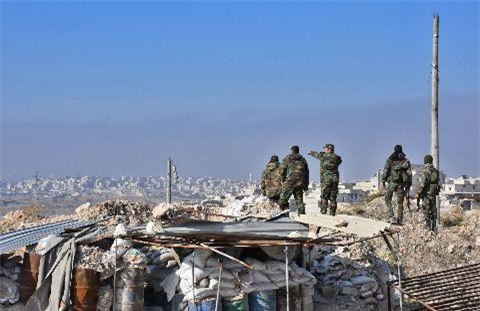 Không quân Nga yểm trợ quân đội Syria "chôn vùi" IS ở Palmyra