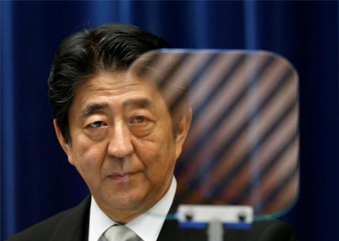 Chính phủ Nhật Bản duyệt chi tiêu quốc phòng cao kỷ lục