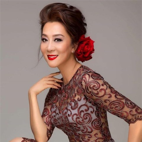 Chùm ảnh đặc biệt về nhan sắc của bà Đặng Tuyết Mai