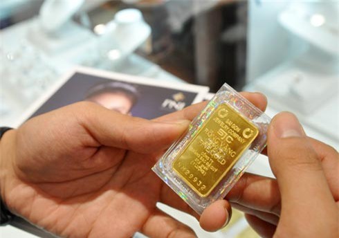 Giá vàng SJC bất ngờ lao dốc
