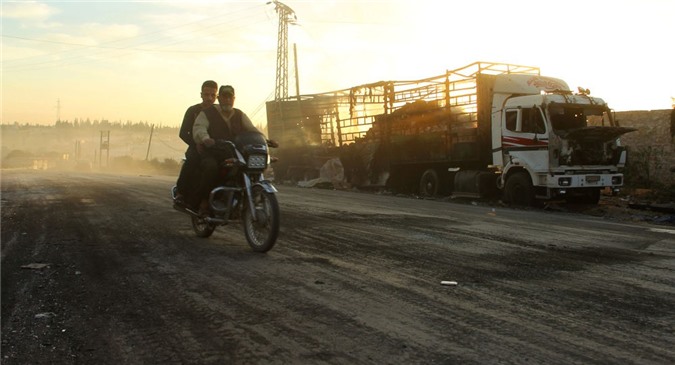 LHQ không tìm được thủ phạm bắn phá đoàn xe nhân đạo ở Syria