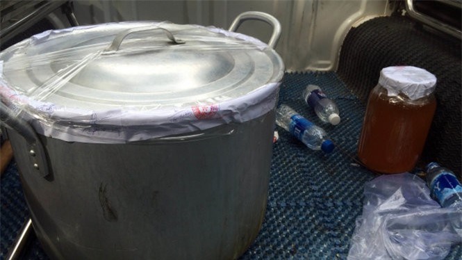 ​Điều tra nghi án bỏ thuốc độc vào nồi bún riêu ở Sài Gòn