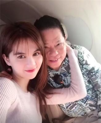 Ngọc Trinh - Hoàng Kiều: Lộ chùm ảnh hot của cặp đôi 