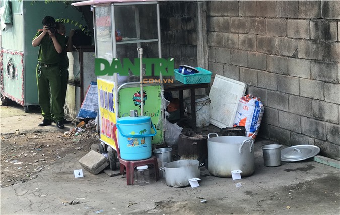   "Triệt hạ" đối thủ, người phụ nữ bỏ thuốc chuột vào nồi bún riêu