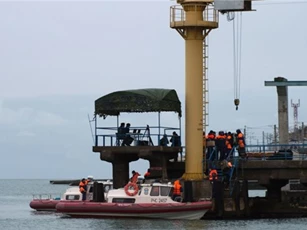 Tìm thấy vị trí thân máy bay Tu-154 của Nga rơi ở Biển Đen