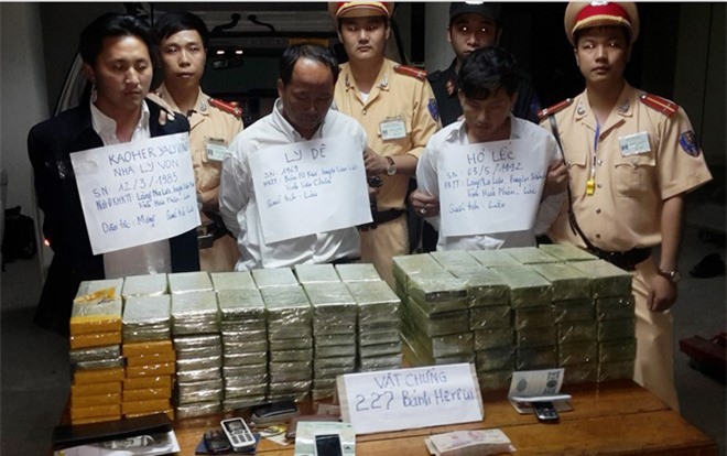 1 án tử, 3 chung thân cho băng nhóm mua bán 227 bánh heroin