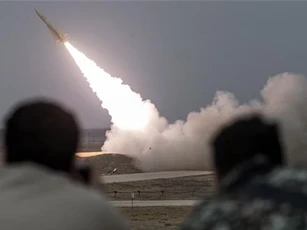 Chưa đầy 1 giây, tên lửa Iran diệt gọn máy bay của địch