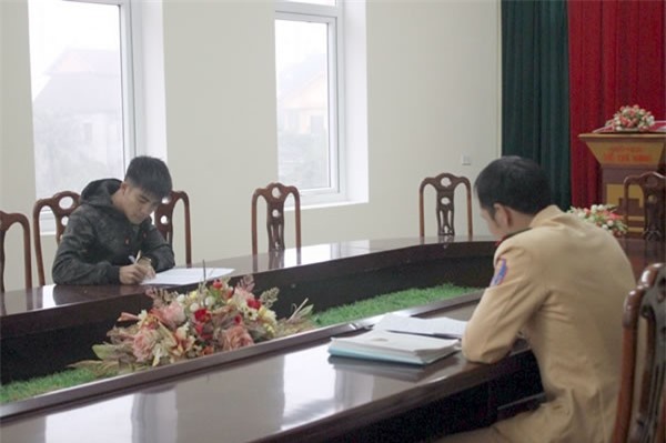 Lăng mạ CSGT, tài xế bị xử phạt 25 triệu đồng